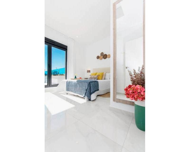 3 bedroom Villa for sale in Orihuela Costa with pool - € 389,000 (Ref: 7112152)