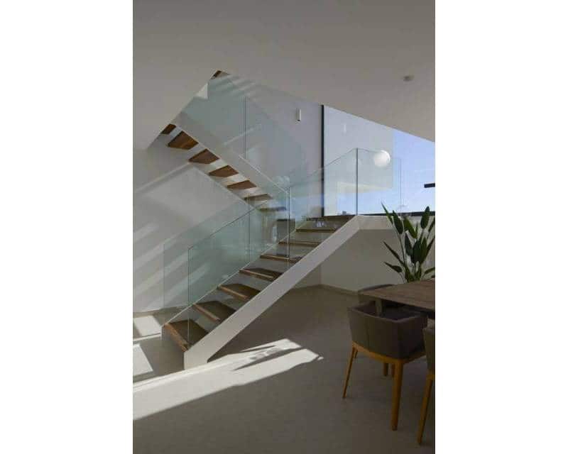 4 bedroom Villa for sale in Altea with pool garage - € 2,135,000 (Ref: 7204870)