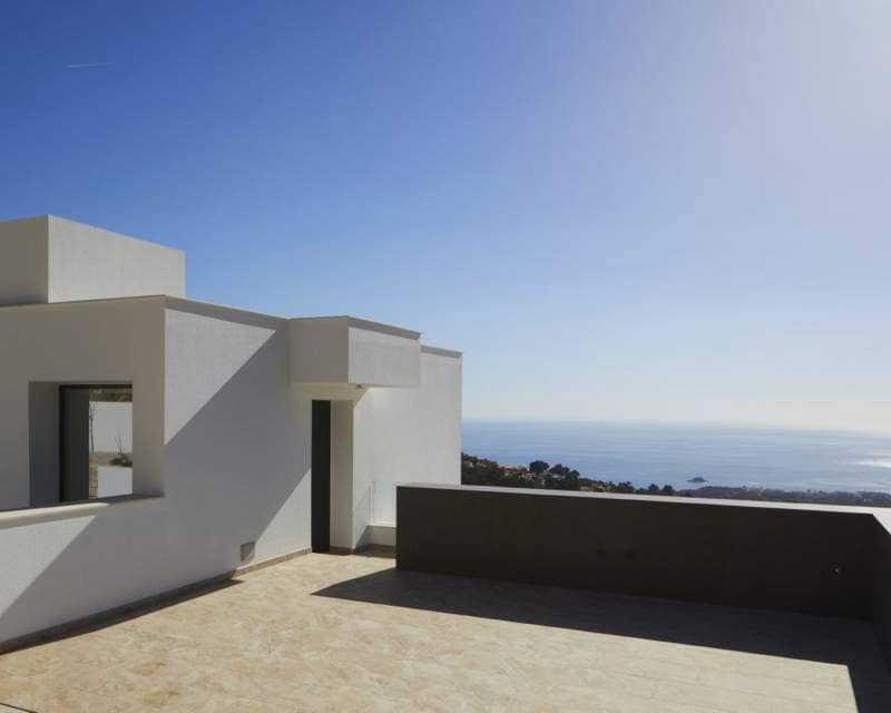 4 bedroom Villa for sale in Altea with pool garage - € 2,135,000 (Ref: 7204870)