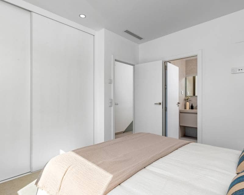 3 makuuhuone Huvila myytävänä paikassa Torre de la Horadada mukana uima-altaan 
autotalli - 539 900 € (Ref: 7359490)