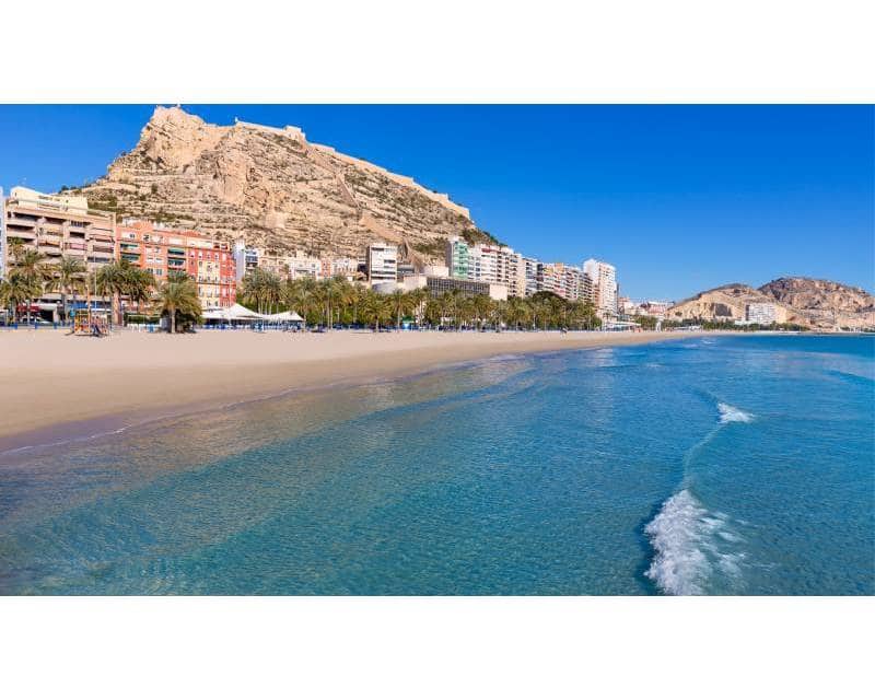 3 soveværelse Lejlighed til salg i Alicante by med swimmingpool garage - € 1.015.173 (Ref: 7379267)