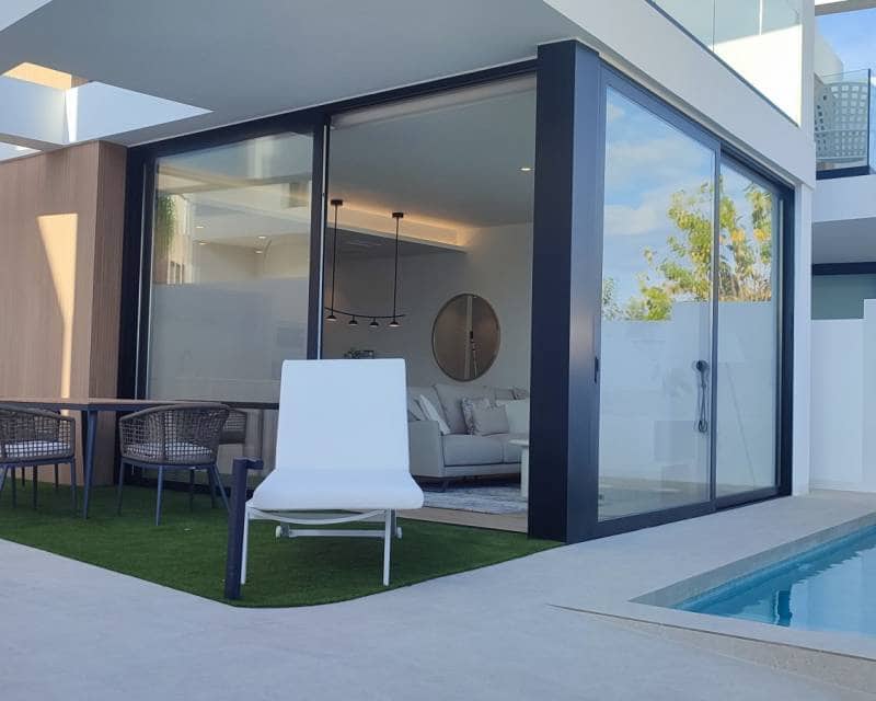 3 slaapkamer Villa te koop in Torre de la Horadada met zwembad garage - € 628.000 (Ref: 7401244)