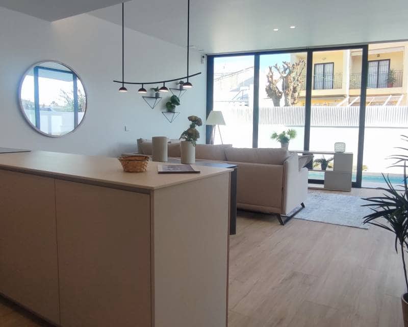 3 slaapkamer Villa te koop in Torre de la Horadada met zwembad garage - € 628.000 (Ref: 7401244)