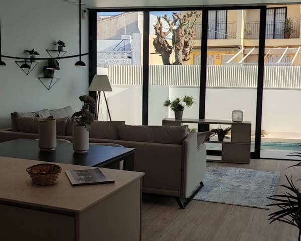 3 slaapkamer Villa te koop in Torre de la Horadada, Pilar de la Horadada met zwembad garage - € 628.000 (Ref: 7401244)