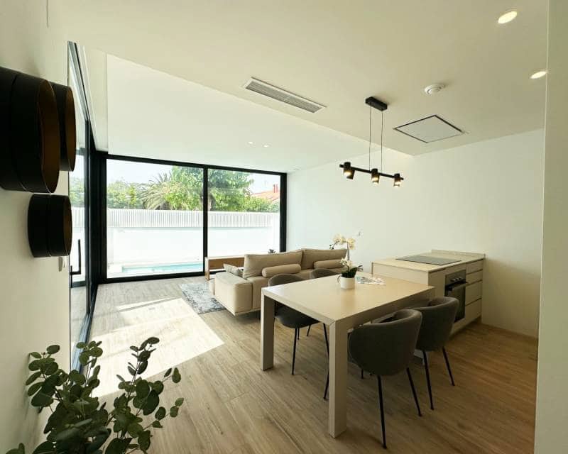 3 bedroom Villa for sale in Torre de la Horadada with pool garage - € 599,000 (Ref: 7401244)