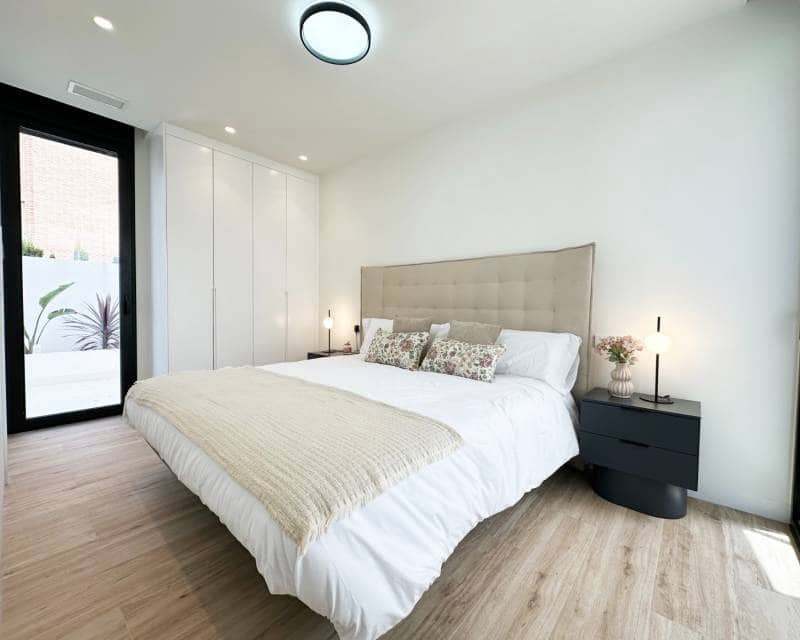 3 bedroom Villa for sale in Torre de la Horadada with pool garage - € 599,000 (Ref: 7401244)