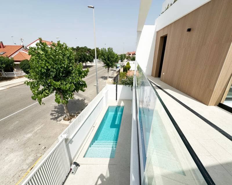 3 bedroom Villa for sale in Torre de la Horadada with pool garage - € 599,000 (Ref: 7401244)