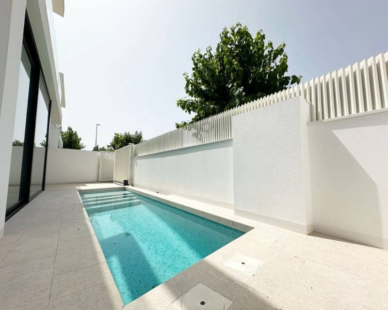 3 bedroom Villa for sale in Torre de la Horadada with pool garage - € 599,000 (Ref: 7401244)