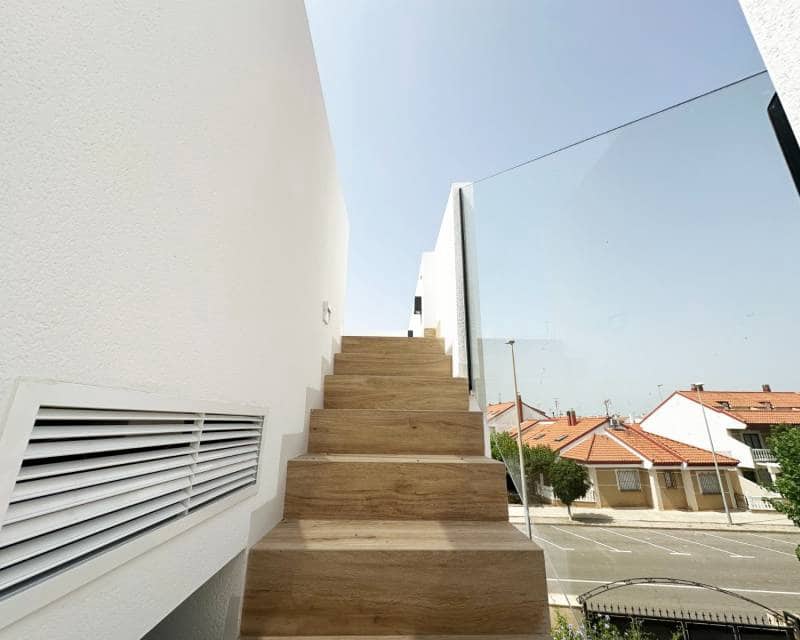 3 bedroom Villa for sale in Torre de la Horadada with pool garage - € 599,000 (Ref: 7401244)