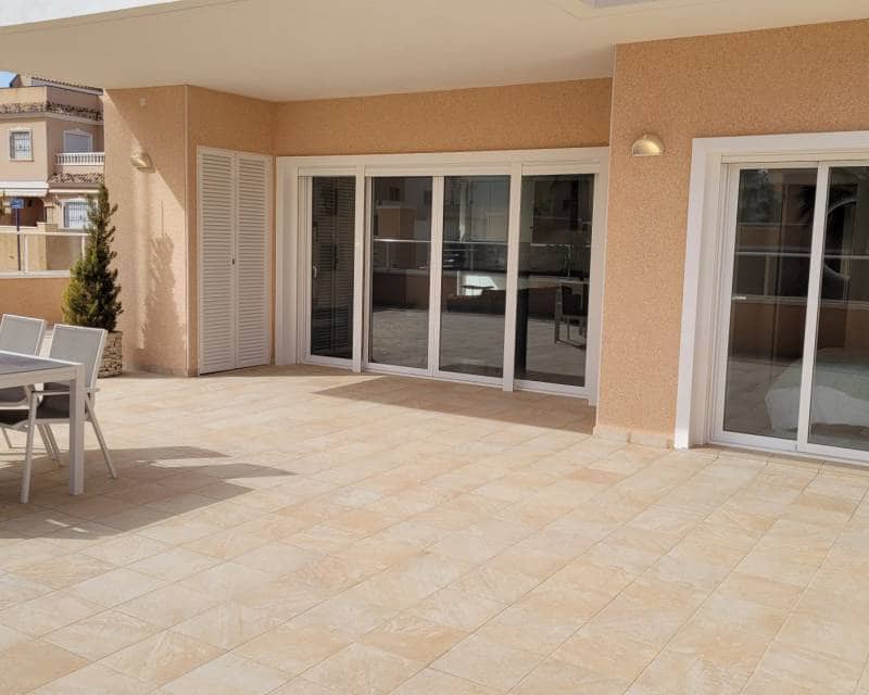 Piso de 3 habitaciones en El Raso en venta con piscina garaje - 269.900 € (Ref: 7408459)