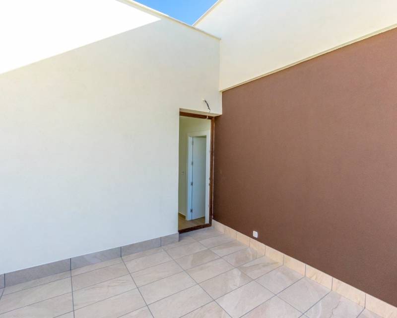 3 bedroom Villa for sale in Ciudad Quesada with pool garage - € 629,000 (Ref: 7410700)