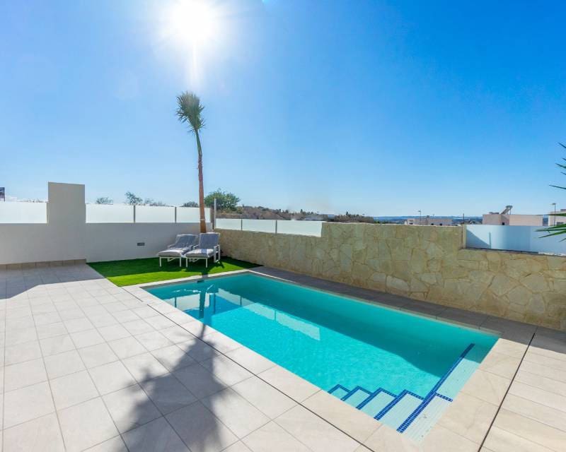 3 bedroom Villa for sale in Ciudad Quesada with pool garage - € 629,000 (Ref: 7410700)