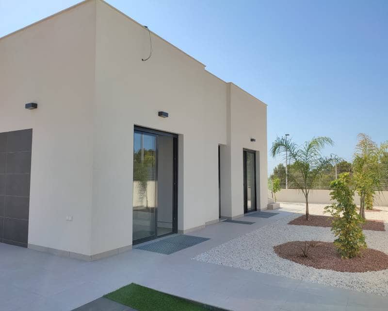 4 slaapkamer Villa te koop in Polop met garage - € 595.000 (Ref: 7425870)