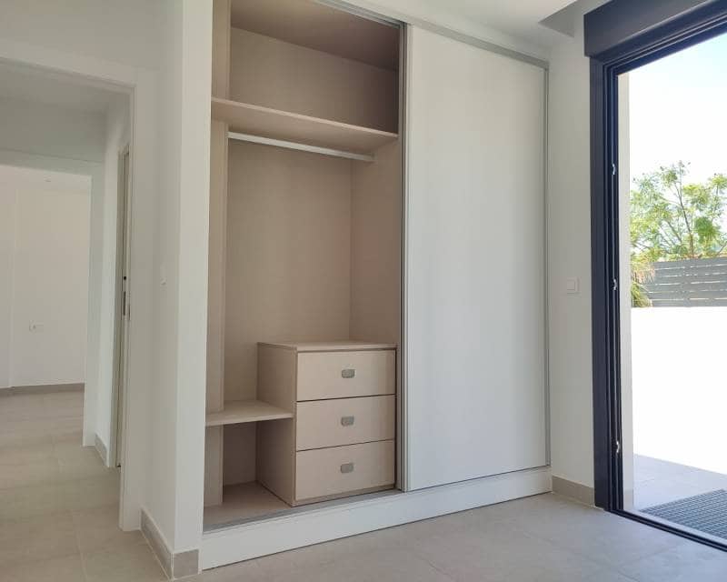 4 slaapkamer Villa te koop in Polop met garage - € 595.000 (Ref: 7425870)