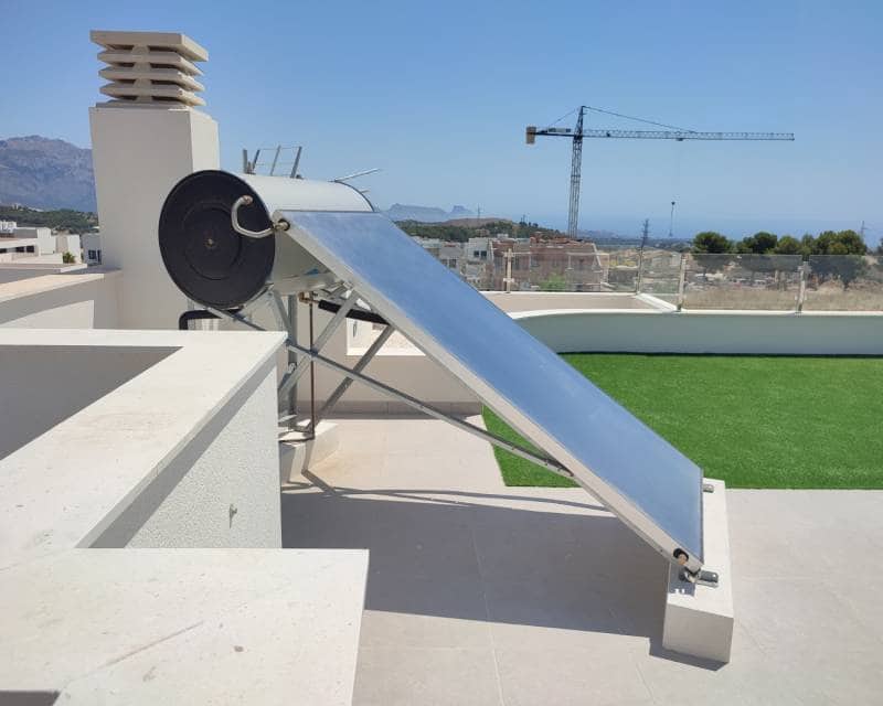 4 slaapkamer Villa te koop in Polop met garage - € 595.000 (Ref: 7425870)