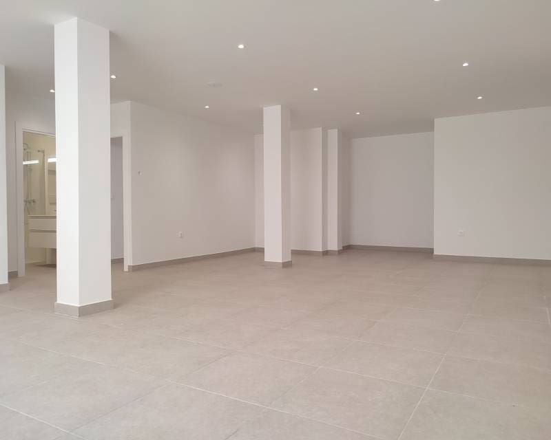 4 slaapkamer Villa te koop in Polop met garage - € 595.000 (Ref: 7425870)