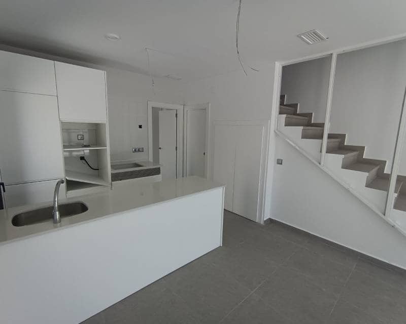 3 sypialnia Dom szeregowy na sprzedaż w Daya Nueva z basenem - 299 000 € (Ref: 7432784)