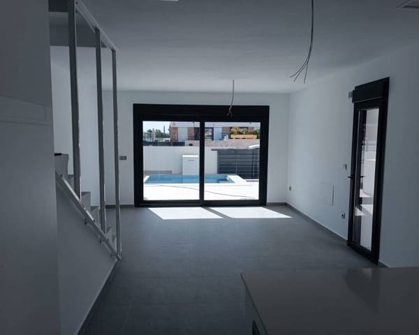 3 sypialnia Dom szeregowy na sprzedaż w Daya Nueva z basenem - 299 000 € (Ref: 7432784)