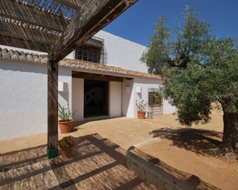 5 soverom Villa til salgs i Moraira med svømmebasseng garasje - € 3 100 000 (Ref: 7449341)