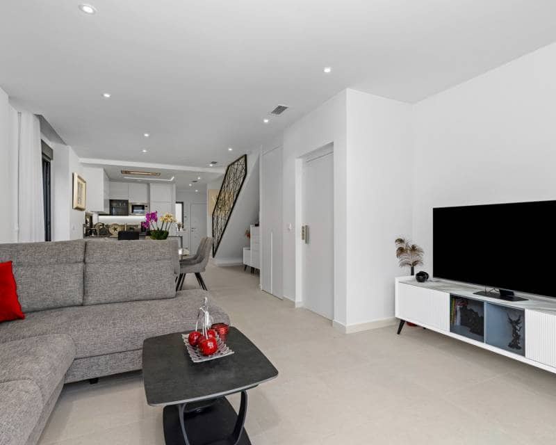 4 chambre Villa/Maison Mitoyenne à vendre à Guardamar del Segura - 507 050 € (Ref: 7449343)