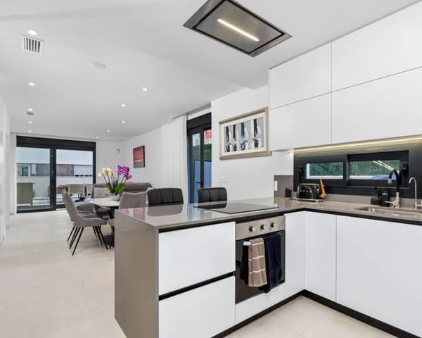 4 makuuhuone Rivitalo myytävänä paikassa Los Secanos, Guardamar del Segura - 507 050 € (Ref: 7449343)