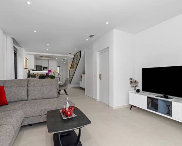 4 makuuhuone Rivitalo myytävänä paikassa Los Secanos, Guardamar del Segura - 507 050 € (Ref: 7449343)