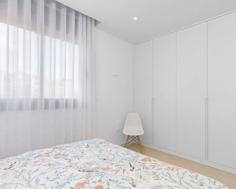 4 chambre Villa/Maison Mitoyenne à vendre à Guardamar del Segura - 507 050 € (Ref: 7449343)