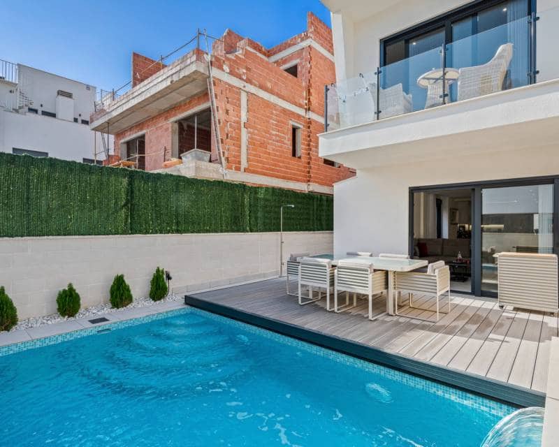 4 chambre Villa/Maison Mitoyenne à vendre à Guardamar del Segura - 507 050 € (Ref: 7449343)