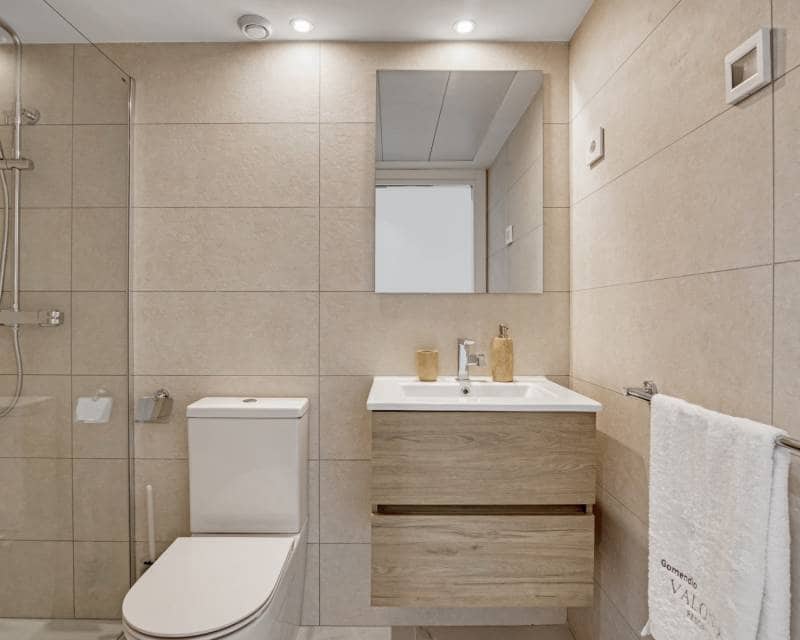 2 slaapkamer Appartement te koop in Punta Prima met zwembad - € 344.000 (Ref: 7530970)