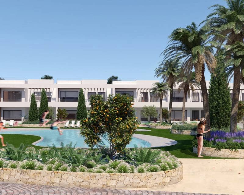 2 soveværelse Byhus til salg i Torrevieja med swimmingpool - € 360.000 (Ref: 7530972)