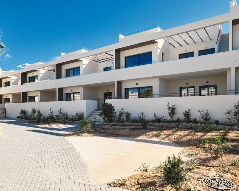 2 soveværelse Byhus til salg i Torrevieja med swimmingpool - € 360.000 (Ref: 7530972)