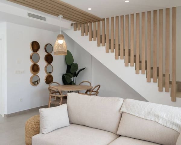 3 makuuhuone Huvila myytävänä paikassa Pilar de la Horadada ciudad, Pilar de la Horadada mukana uima-altaan - 469 000 € (Ref: 7596327)