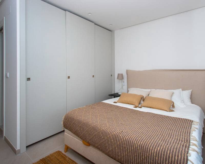 3 quarto Apartamento para venda em Santa Pola com piscina - 375 000 € (Ref: 7630365)