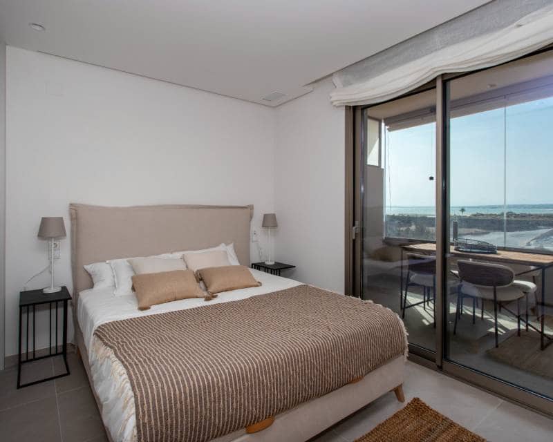 3 quarto Apartamento para venda em Santa Pola com piscina - 375 000 € (Ref: 7630365)