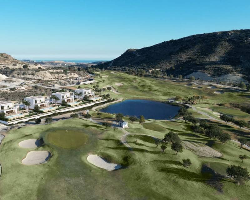 4 soveværelse Villa til salg i Monforte del Cid med swimmingpool garage - € 1.795.000 (Ref: 7659374)