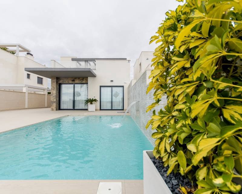 3 Zimmer Villa zu verkaufen in San Miguel de Salinas mit Pool Garage - 630.000 € (Ref: 7678132)