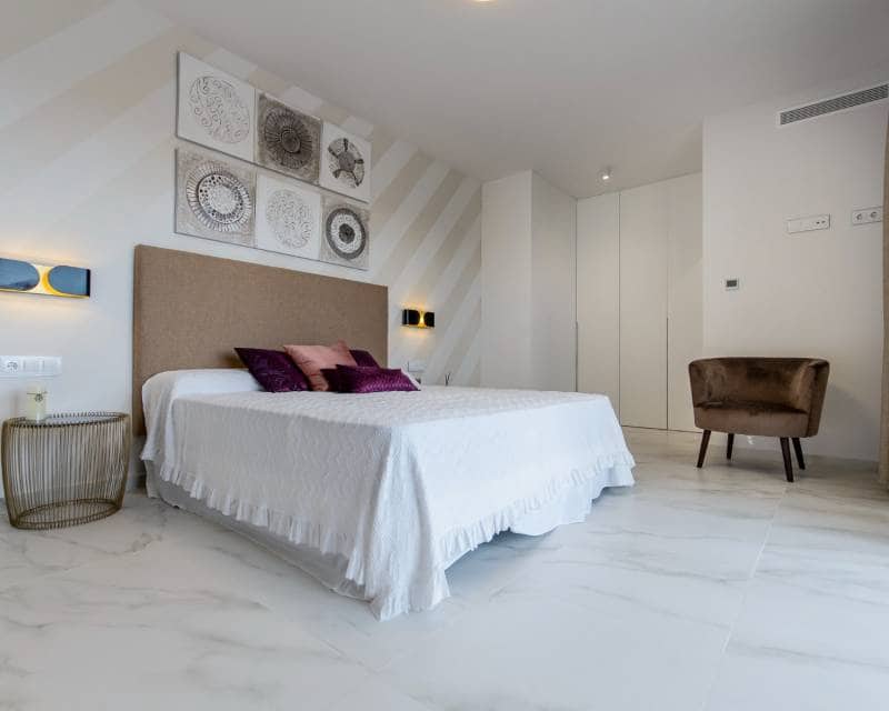 3 Zimmer Villa zu verkaufen in San Miguel de Salinas mit Pool Garage - 630.000 € (Ref: 7678132)