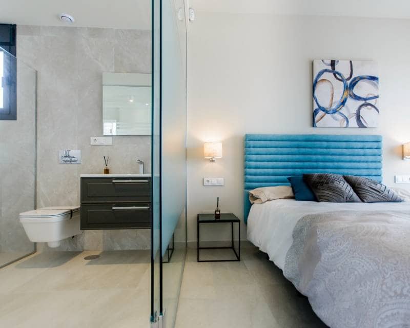 Chalet de 3 habitaciones en San Miguel de Salinas en venta con piscina garaje - 1.250.000 € (Ref: 7678134)