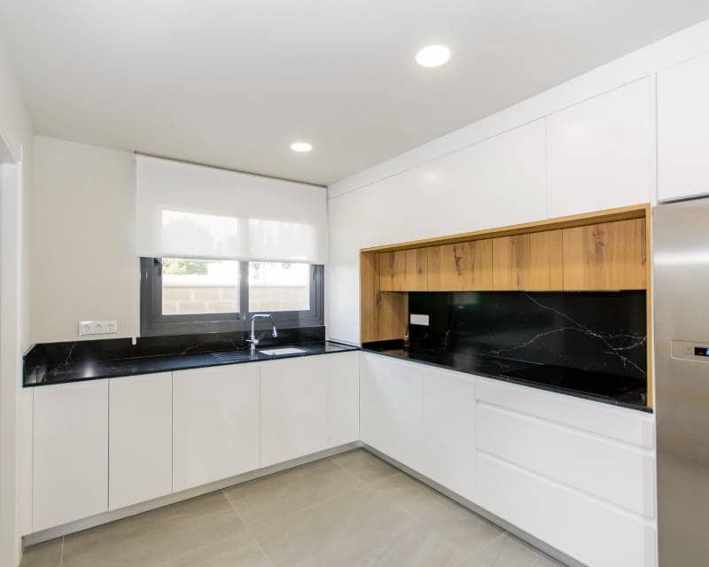 Chalet de 3 habitaciones en San Miguel de Salinas en venta con piscina garaje - 1.250.000 € (Ref: 7678134)