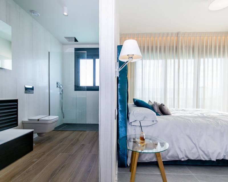 Chalet de 3 habitaciones en San Miguel de Salinas en venta con piscina garaje - 1.250.000 € (Ref: 7678134)