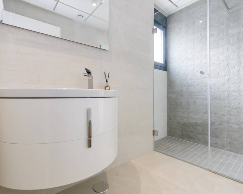 Chalet de 3 habitaciones en San Miguel de Salinas en venta con piscina garaje - 1.250.000 € (Ref: 7678134)