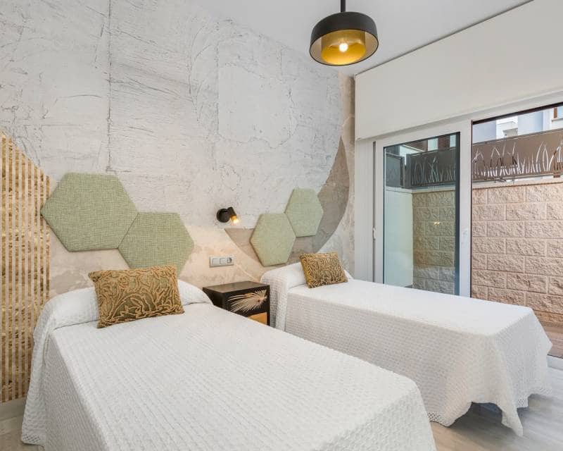 3 slaapkamer Villa te koop in Los Montesinos met zwembad garage - € 465.000 (Ref: 7686679)