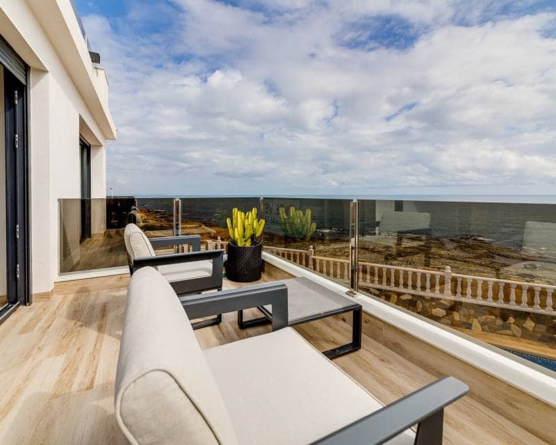 4 quarto Moradia para venda em La Mata com piscina garagem - 990 000 € (Ref: 7693707)