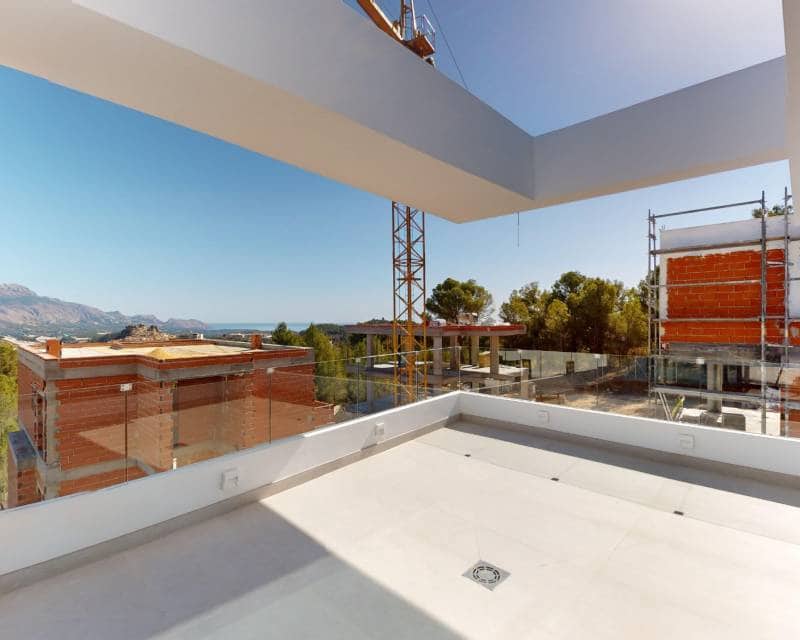 3 bedroom Villa for sale in Polop with pool - € 860,000 (Ref: 7702156)