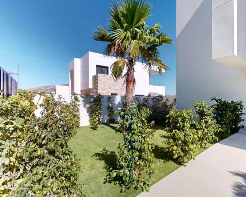 3 bedroom Villa for sale in Polop with pool - € 860,000 (Ref: 7702156)