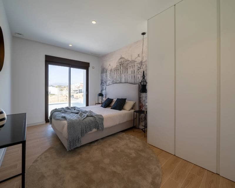 3 bedroom Villa for sale in Finestrat with pool - € 588,000 (Ref: 7715480)