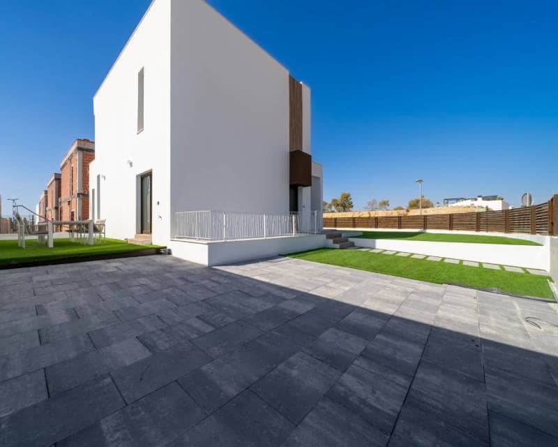 3 bedroom Villa for sale in Finestrat with pool - € 588,000 (Ref: 7715480)