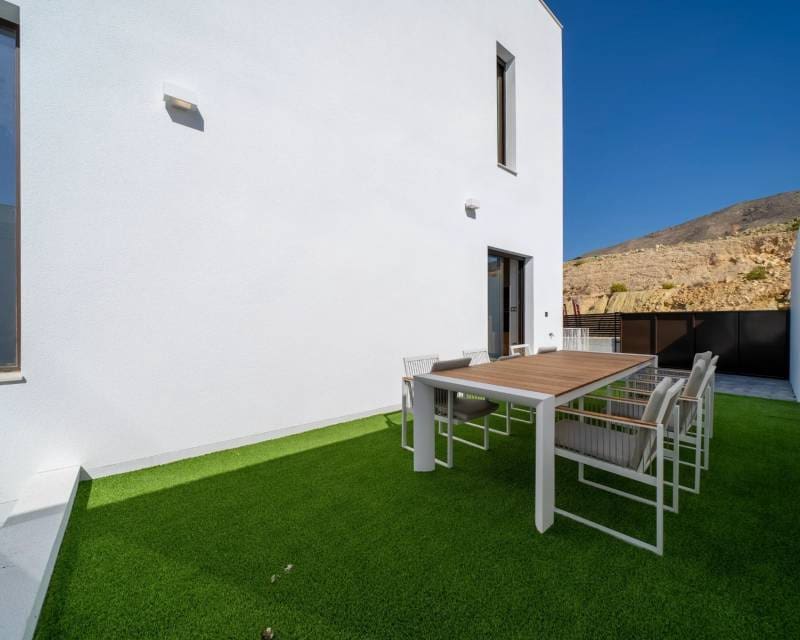 3 bedroom Villa for sale in Finestrat with pool - € 588,000 (Ref: 7715480)