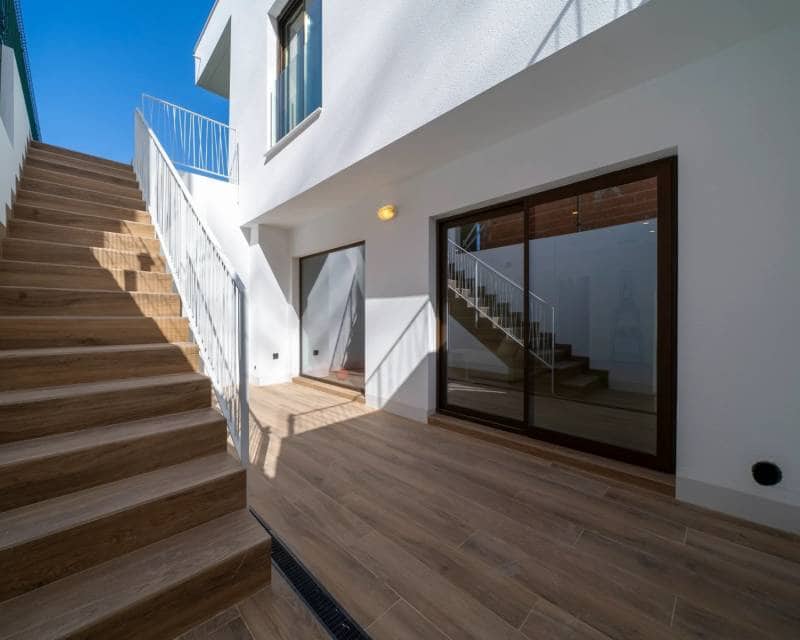 3 bedroom Villa for sale in Finestrat with pool - € 588,000 (Ref: 7715480)