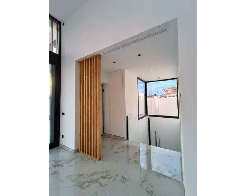 3 bedroom Villa for sale in Ciudad Quesada with pool garage - € 719,000 (Ref: 7771325)